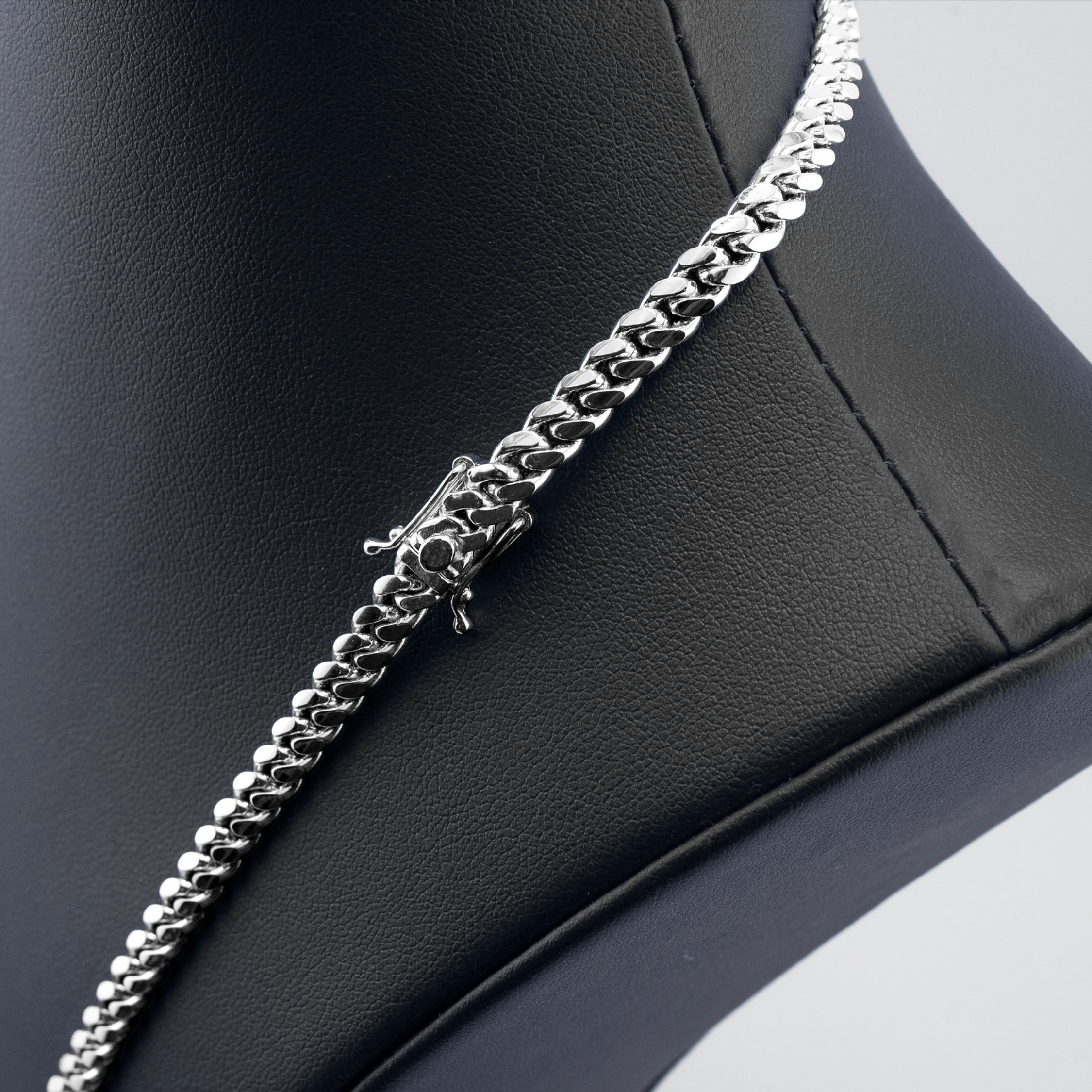 Machine-Made Cuban Link Chains