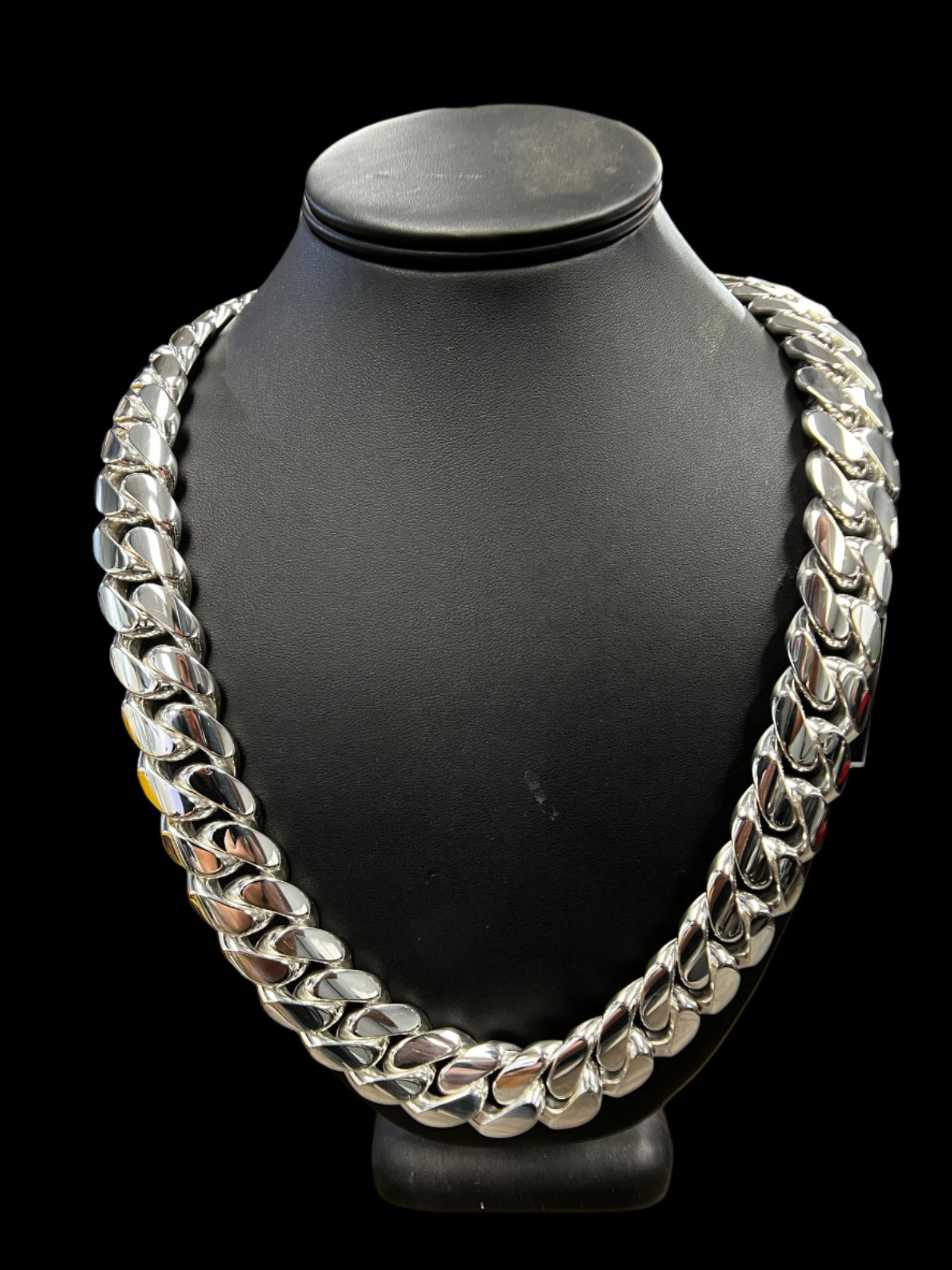 20 MM Miami Cuban Link Chain