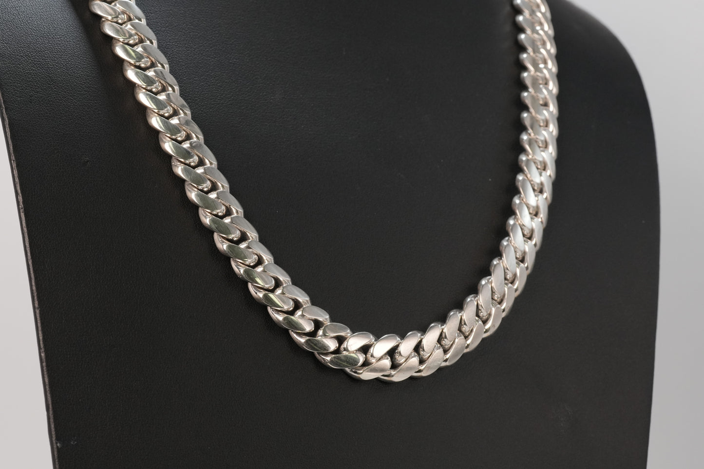 10MM Miami Cuban Link Chain with Moissanite Sleek Lock